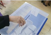 Përleshje fizike në katër qendra votimi në Dolevac të Serbisë, rreth 30 persona sulmojnë anëtarët e këshillave zgjedhorë
