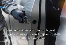 Hyri në furrë për pak minuta, hajnat i thyejnë veturën – marrin 1 mijë euro, stoli ari dhe orë me vlerë
