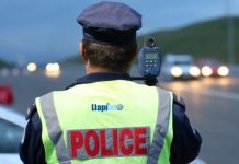 Policia me vetura inteligjente në Podujevë, për tri orë kap 15 automjete të paregjistruara